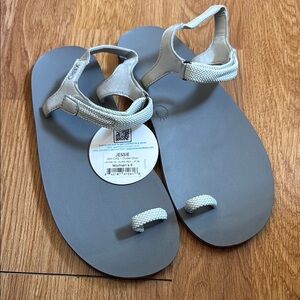 Xero Jessie Sandals - W9 - Brand New